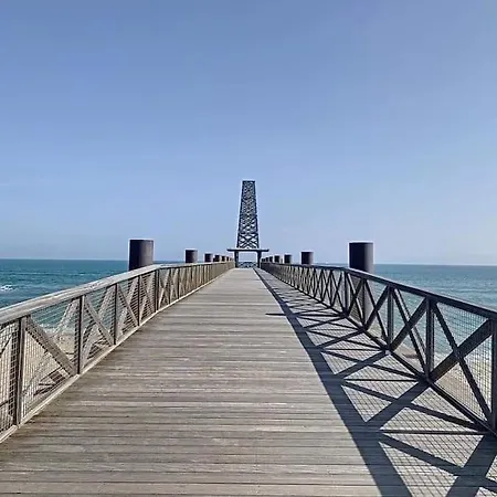 Magnifique Studio Cabine Avec Terrasse Et Parking Leucate